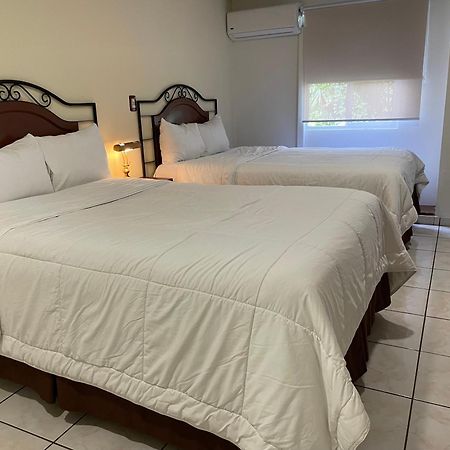 Hotel Gardenia Inn 산살바도르 외부 사진