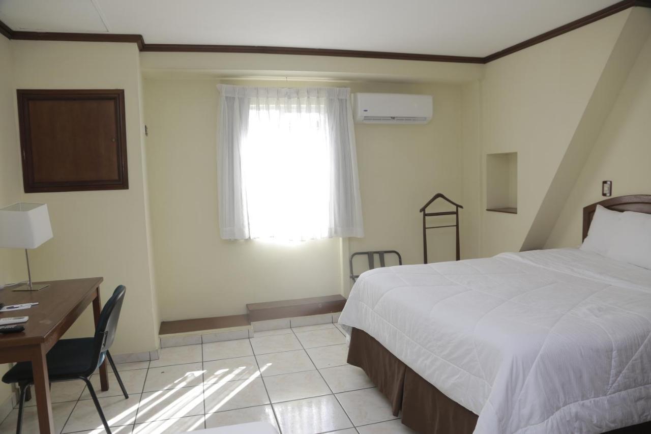 Hotel Gardenia Inn 산살바도르 외부 사진