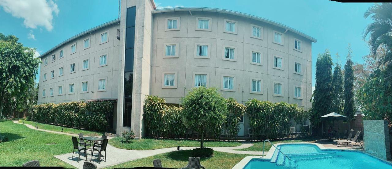 Hotel Gardenia Inn 산살바도르 외부 사진